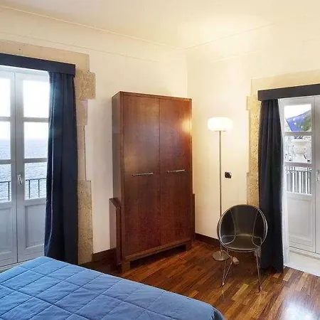 Royal Maniace Готель 4*