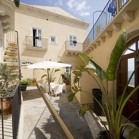 فندق Royal Maniace سيراكوزا